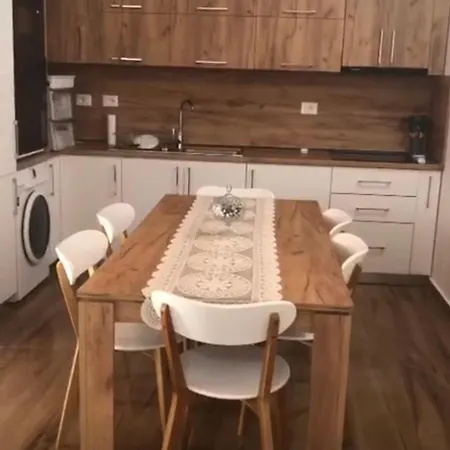 شقة Harxhaj 3 Razëm