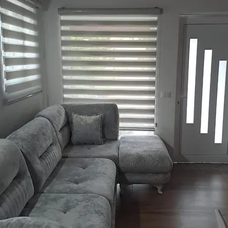 شقة Harxhaj 3 Razëm